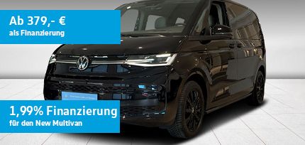 Vorderansicht eines New Multivan in schwarz metallic auf wei&szlig;en Fliesen geparkt